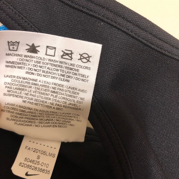 Nike top - Picture 3 of 4